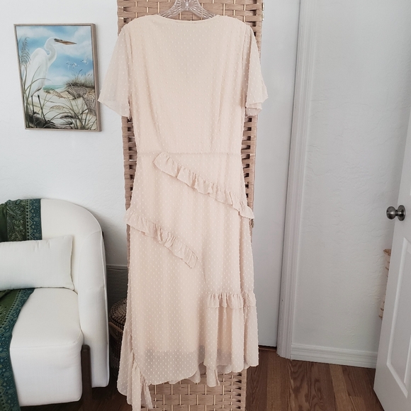 Lulu's Swiss Dot Cream Midi Dress Medium Excellent! - Picture 4 of 7